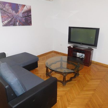 Apartments Obelix Pula Exterior photo